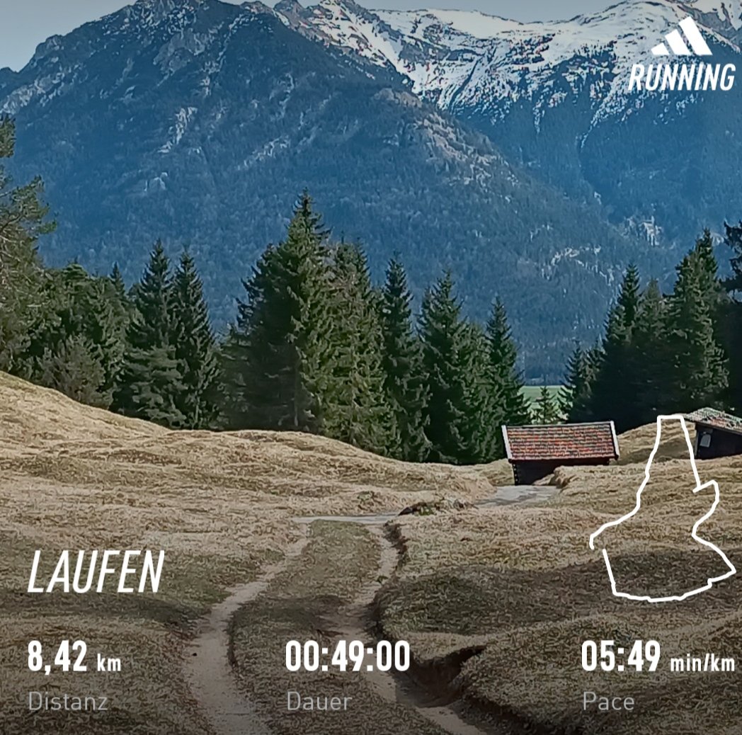 Along the mountains🏃🏼 #laufen #alps #TrapnLos #mittenwald #karwendel #running #spring #RunningWithTumiSole #runhappy #IPaintedMyRun #runningpunks #RunningWithSoleAC #FitLeaders