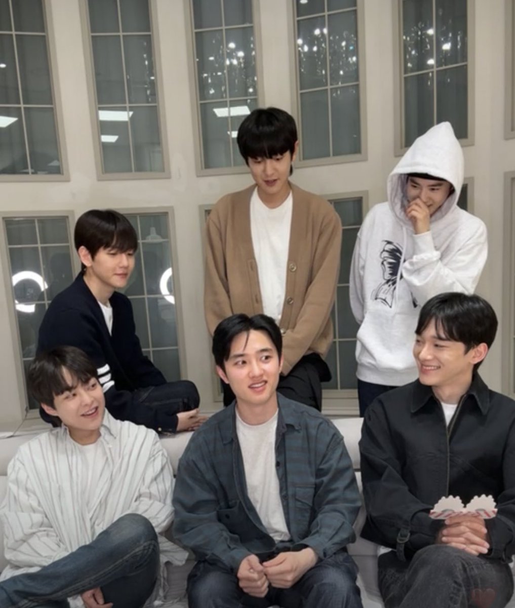 _cbx_99's tweet photo. They truly adore their little baby π
#μμμ_ν¨κ»ν_μ΄λλ²μ§Έ_λ΄
#12th_Spring_With_EXO
#μ°λ¦¬λ€μ_μμννΌν°ν¬_μμ
#Our_Eternal_PeterPan_EXO
#WithEXOForLife
#12YearsWithEXO
#EXO @weareoneEXO https://t.co/2PX77OxbpH