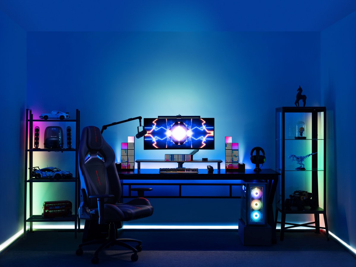 The magnetic design allows you to create any shape you desire, transporting you to the world that captivates you the most. #yeelightcubes #setup #gaming