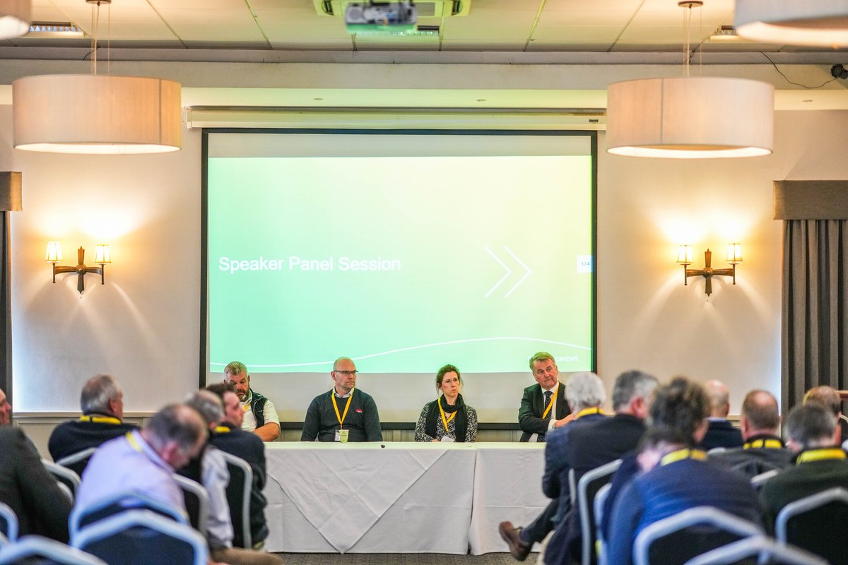 grupofertiberia's tweet photo. 🇬🇧Viajamos a #ReinoUnido para participar en "Low Carbon Cereal Event", organizado por @BartsAgri, para hablar sobre nuestra línea #ImpactZero y nuestra tecnología #NSAFE, innovaciones pioneras a nivel mundial para la descarbonización de la agricultura y la protección del suelo. https://t.co/IQr8Zte6O2