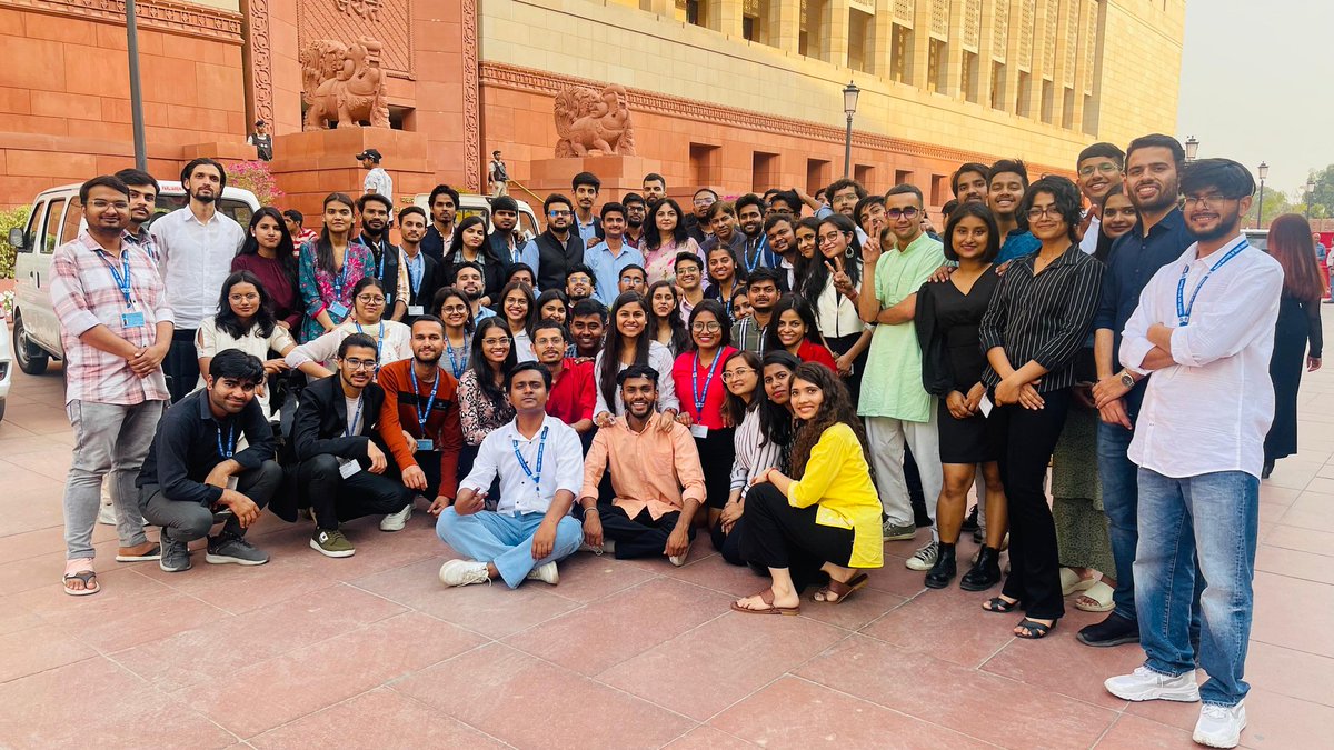 GautamPragya123's tweet photo. Parliament - a symbol of faith that people have in democracy. The walls of parliament have tales to tell about how the world's largest democracy has evolved over the years. Visit to parliament with my classmates will always be a core memory. #LifeatEJ https://t.co/5oMRsOQddn