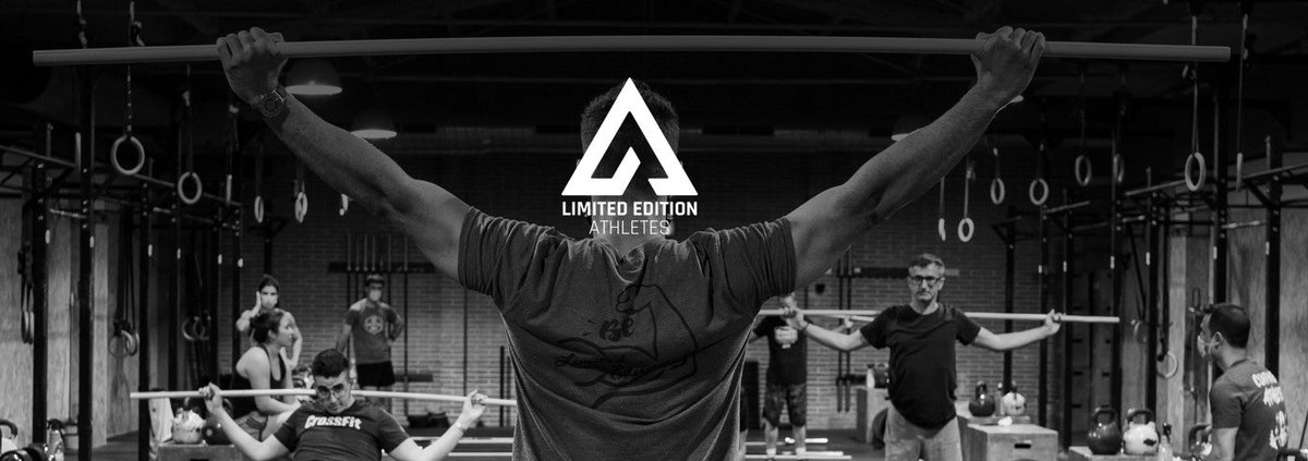 Escuadron9A's tweet photo. Increïble experiència avui en classe! 

Ens han visitat el Marc i la Muriel de @LEA_Athletes per a una xerrada sobre el seu programa on adapten el CrossFit per a persones amb discapacitats i necessitats especials 🏋️. 

Gràcies per inspirar-nos! #24peafeinefc https://t.co/LGdt9zFS5W