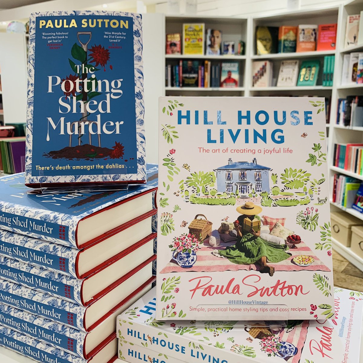 Sooo excited to welcome @hillhousevintag to our bookshop this evening to hear all about #thepottingshedmurder 🌳🌺😬 We still have a handful of tickets left - don’t miss out! kibworthbooks.com/collections/ev… #paulasutton #kibworthbooksevents