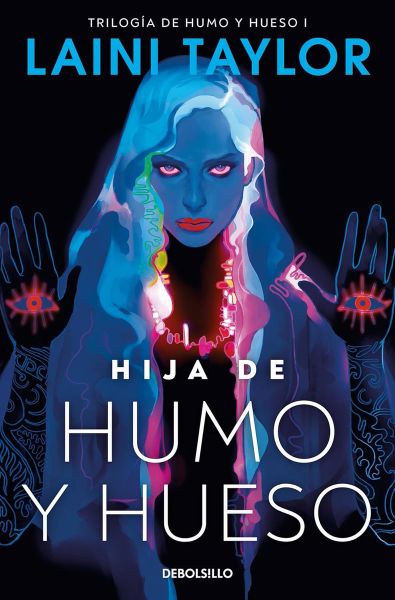 UniversoDSilvia's tweet image. Hoy sale a la venta en bolsillo la trilogía de &apos;&apos;Hija de humo y hueso&apos;&apos; de @lainitaylor por @penguinbolsillo a 12,95€ cada ejemplar.