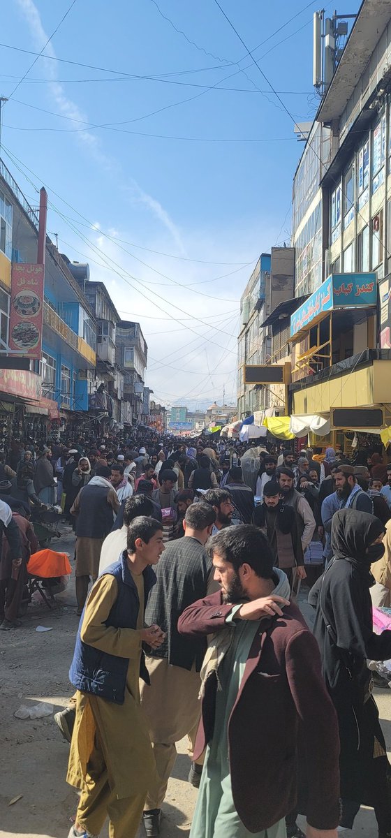 Kabul's busy markets upon the arrival of Eid.