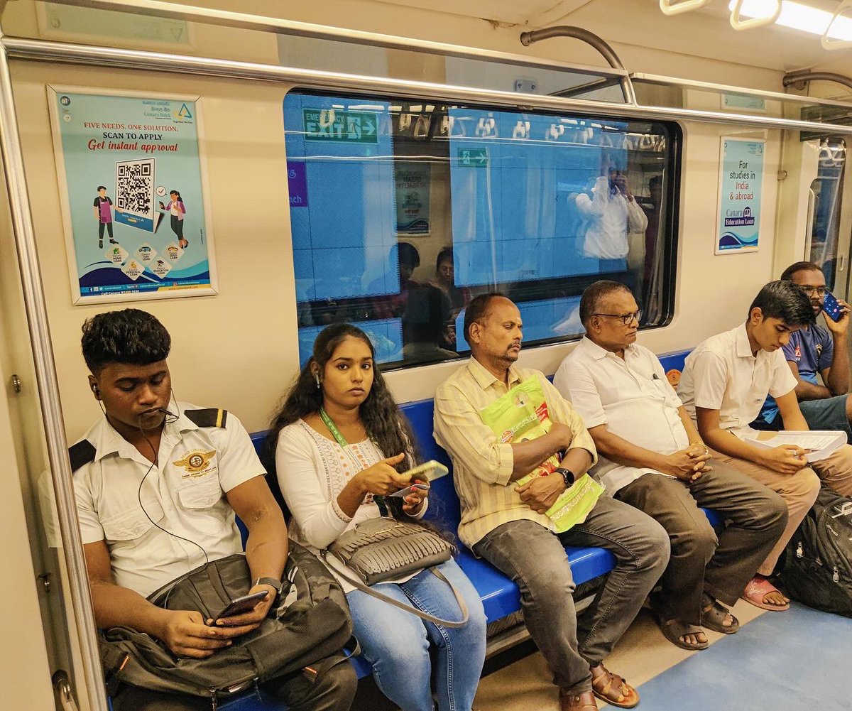 All aboard the Canara Bank express! 🌟💼 Hop on the Chennai Metro and experience their creative campaign that's making waves!

#jcdecauxadvertising #jcdecauxindia #advertisingagency #outdooradvertising #creativeads #marketingcampaigns #brandingexperts #targetaudience #chennai
