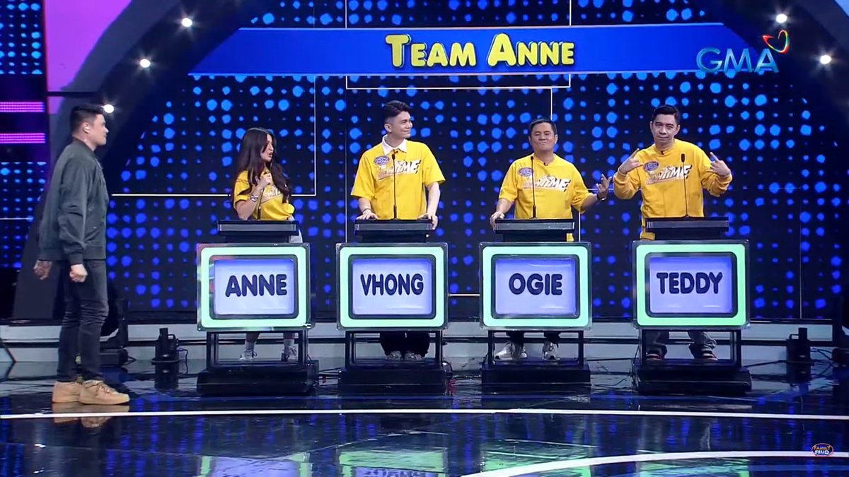 LOOK: The hosts of 'It's Showtime' competing in the latest episode of GMA 7's 'Family Feud' aired on Monday. (Screenshot from 'Family Feud Philippines' YouTube channel) | via @josiahvantonio