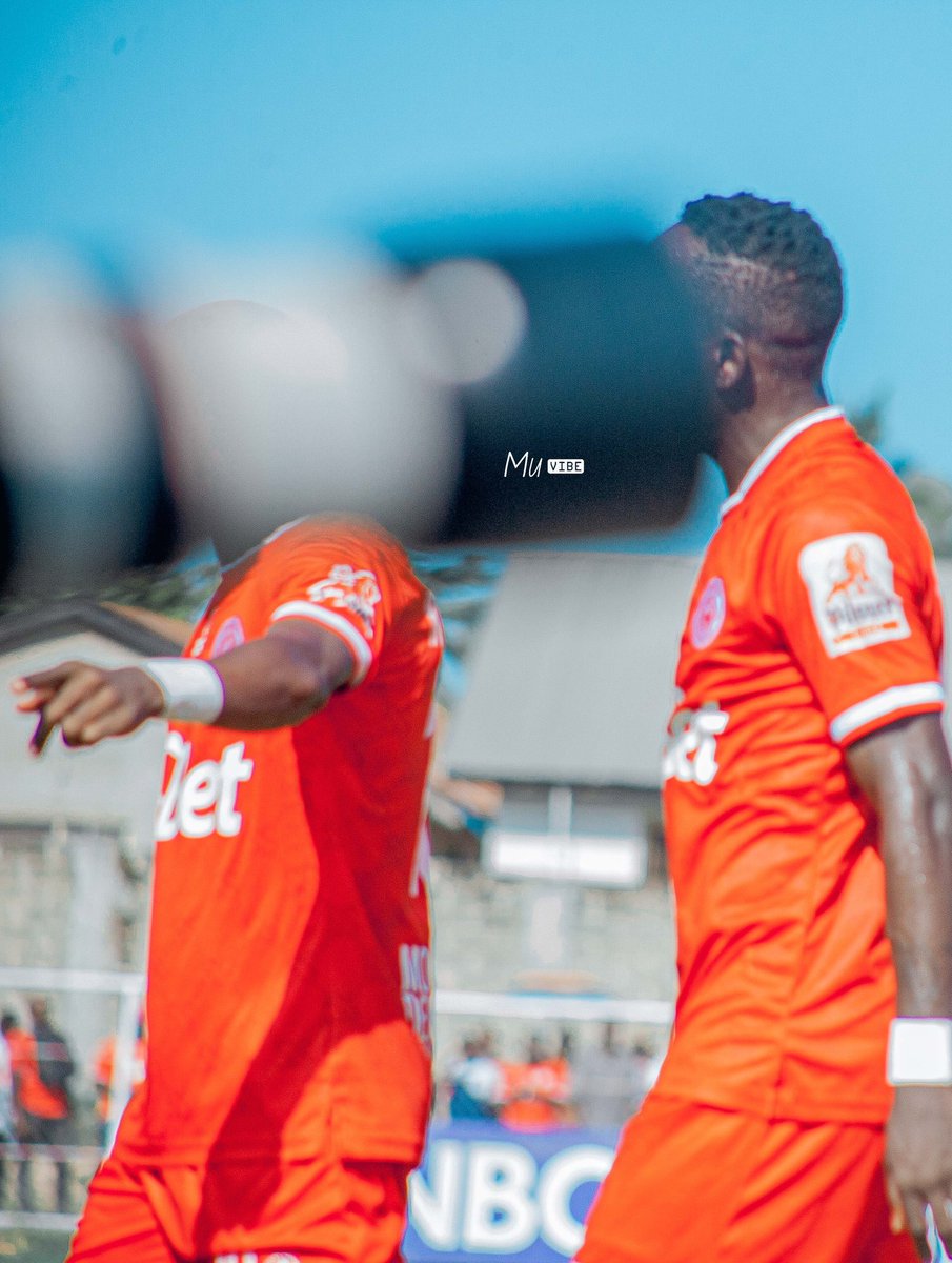 muvibe6 (@muvibe6) on Twitter photo π¨ π π πͺ π π§ π π π π¨ π ______ , _______ ?
Je hao wachezaji waliozibwa na lenzi ya camera, umeweza kuwatambua ni wachezaji gani wa Simba ? (ππΆπ―π’ π‘π’πΈπ’π₯πͺ ππ°π―π° ππΈπ’ π’π΅π’π¬π’πΊπ¦πΈπ’π«πΆπ’)
πΈ na <a href="/muvibe6/">muvibe6</a> π¨ π π πͺ π π§ π π π π¨ π ______ , _______ ?
Je hao wachezaji waliozibwa na lenzi ya camera, umeweza kuwatambua ni wachezaji gani wa Simba ? (ππΆπ―π’ π‘π’πΈπ’π₯πͺ ππ°π―π° ππΈπ’ π’π΅π’π¬π’πΊπ¦πΈπ’π«πΆπ’)
πΈ na <a href="/muvibe6/">muvibe6</a>