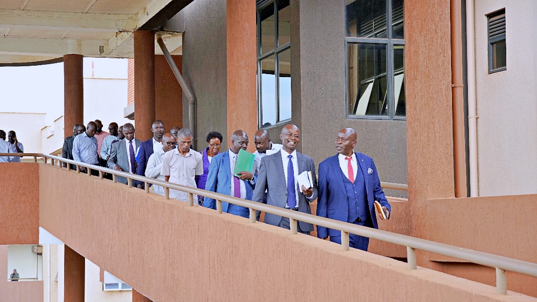 Today, the Chairperson @EliKatunguka and members of Top Management had a physical tour to the Faculty of Engineering and School of Built Environment together with the deans from those respective Faculties and their academic staff.