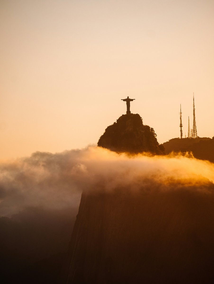 🎧Escucha🎧 el #EvangelioDelDía 'El Padre ama al Hijo y todo lo ha puesto en su mano' ➡️conferenciaepiscopal.es