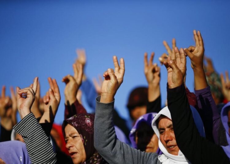 Mümtaz’er Türköne yazdı.. Kürt meselesi: Nerde kalmıştık? “Karar verildiği takdirde en kolay yönetilecek olan Kürt meselesi. Van komplosu, iktidar bürokrasisinde sertleşme eğiliminin işaretiydi.” #sondakika #haber #kürtmeselesi turkishpost.net/mumtazer-turko…