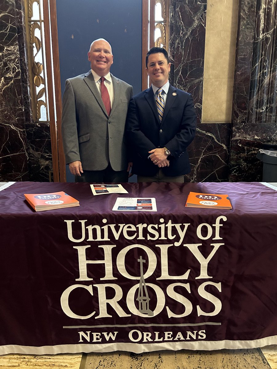 Proud to represent the University of Holy Cross with Dr. Stanton McNeely today at the Louisiana Association of Independent Colleges & Universities (LAICU) Day at the State Capitol. ⁦@UofHC⁩ ⁦@StantonMcNeely⁩ ⁦@LAICU_US⁩