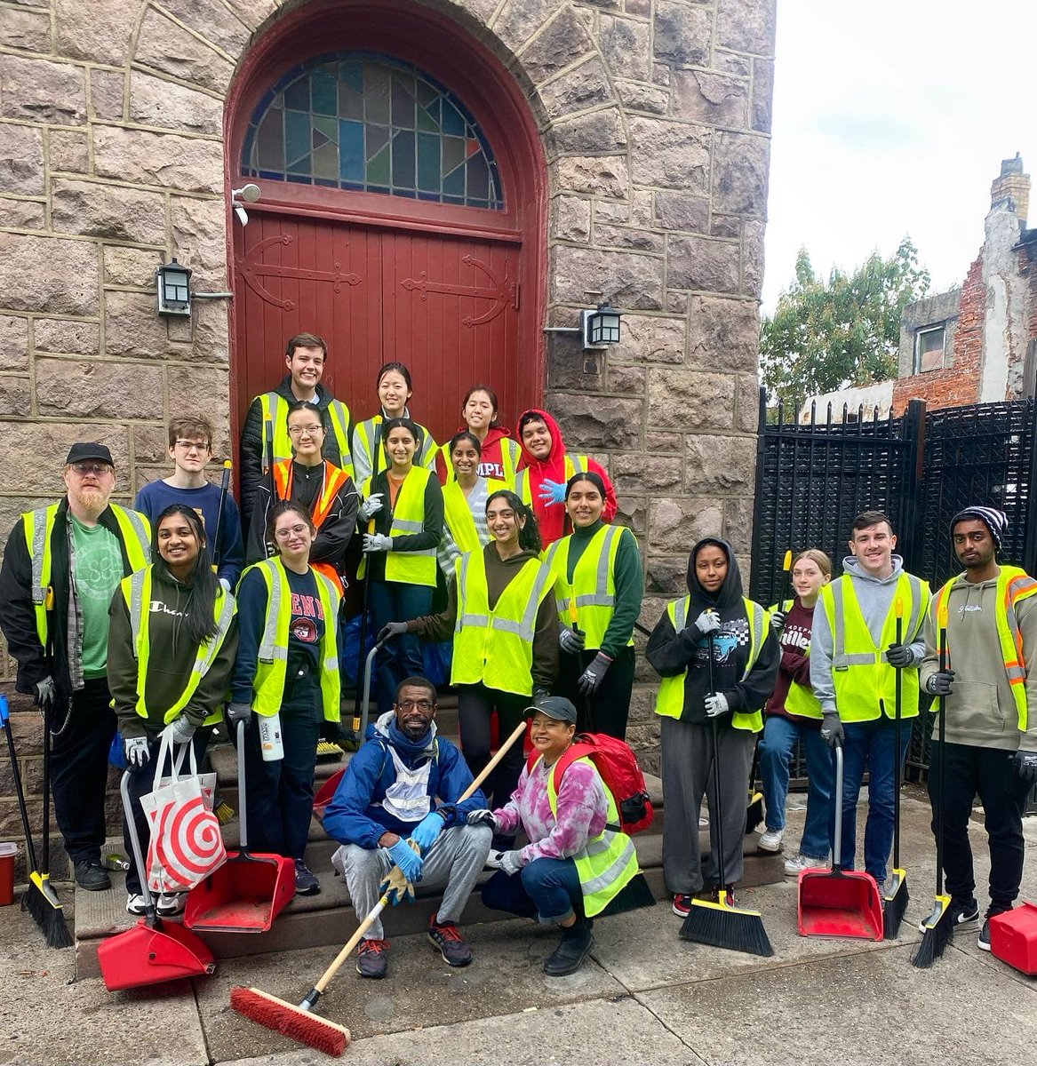 The next PPP Community Cleanup w/Roz Pichardo is THIS SATURDAY, April 13. Join us in giving back to Kensington! This is also a great chance to receive Narcan and overdose reversal training. Details + volunteer registration: docs.google.com/forms/d/1Kp8a9…