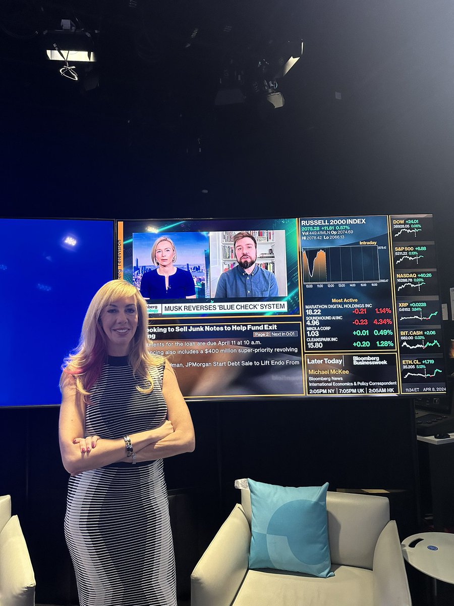 Our co-founder @ElizabethGore is about to go live on @business with @CarolineHydeTV @EdLudlow to talk small business trends.