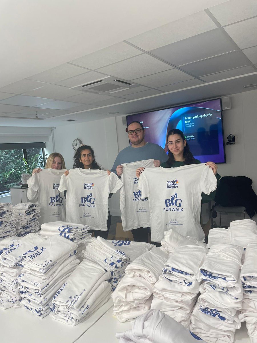 A big thank you to Nuffield Health Enfield and @woodhousecol volunteers who stopped by the hospice today to pack T-shirts for our Big Fun Walk! 👏👏🤩 find out more here northlondonhospice.org/events/big-fun… #bigfunwalk