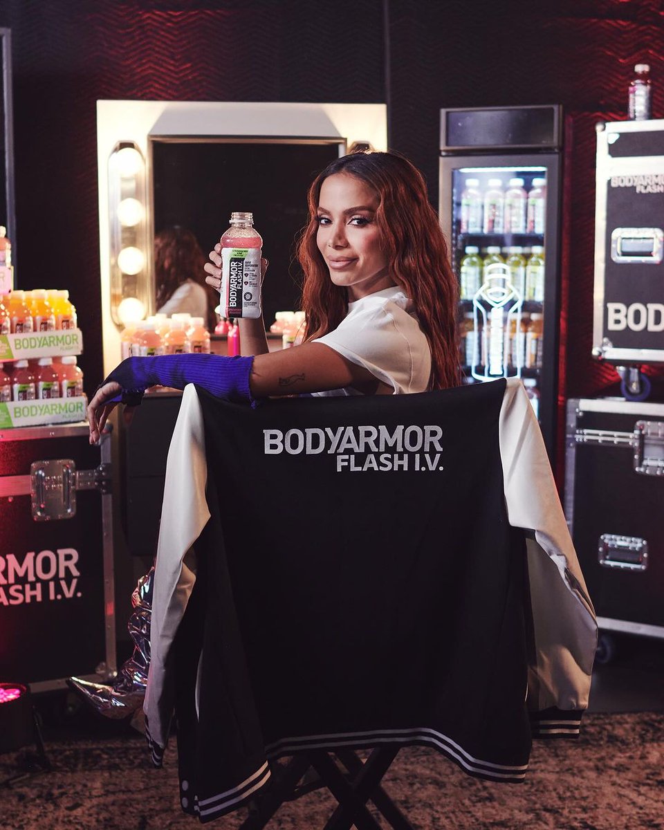 'BODYARMOR' é a grande patrocinadora da 'Baile Funk Experience Tuor' de Anitta.