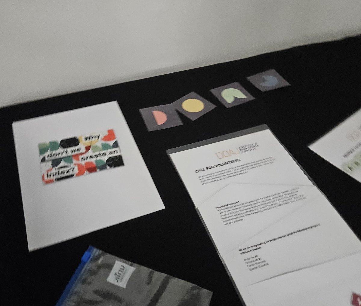 Really enjoyed @katrinesundsbo's gamified workshop on the history of <a href="/DOAJplus/">DOAJ</a>, how it came about and changes that have been necessary. Good levels of engagement to leapfrog the afternoon slump 👍
#UKSG2024
