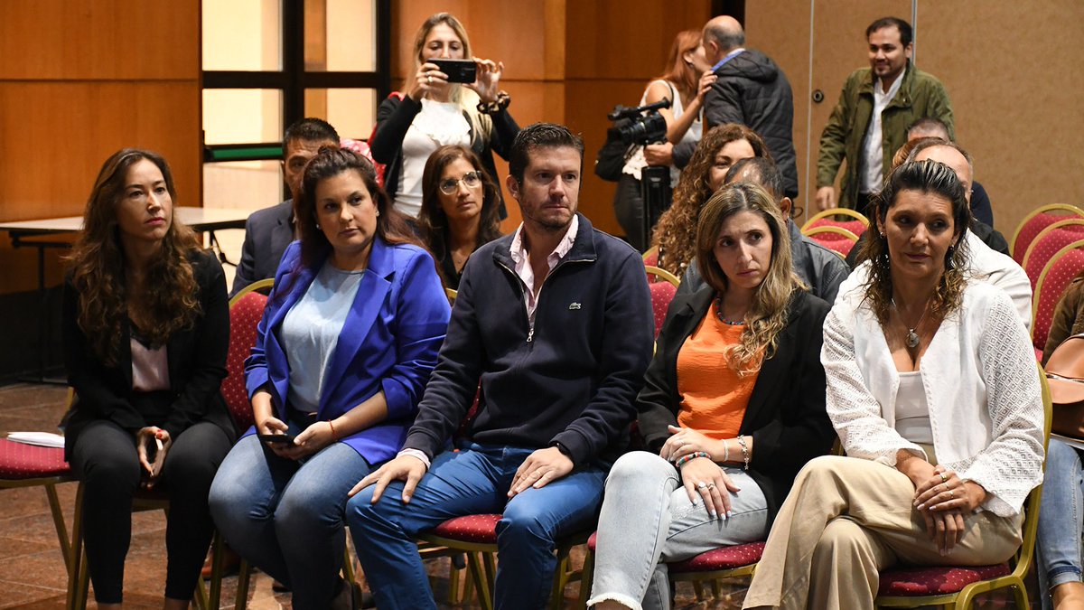 MGDSalta's tweet photo. Abril es nuestro y te preguntarás porqué😏. Porque el día 7 de ese mes del 2022, se creó esta Secretaría por una decisión del Gobernador de dar respuesta a la demanda histórica de las mujeres y LGBTIQ+. Y hoy, presentamos nuestro trabajo en números. Mirá: https://t.co/3e1nwMffMg. https://t.co/knwV68zGGV