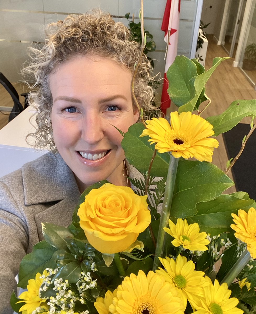 TheChamberSJ's tweet photo. Thank you to Shannon Hunter and the Saint John Regional Hospital Foundation for the lovely congratulatory flowers sent to our CEO Tracy Bell!  This beautiful spring arrangement created by Galbraith Florist is like a burst of Spring in the office  📷📷 https://t.co/sjaYA62atP