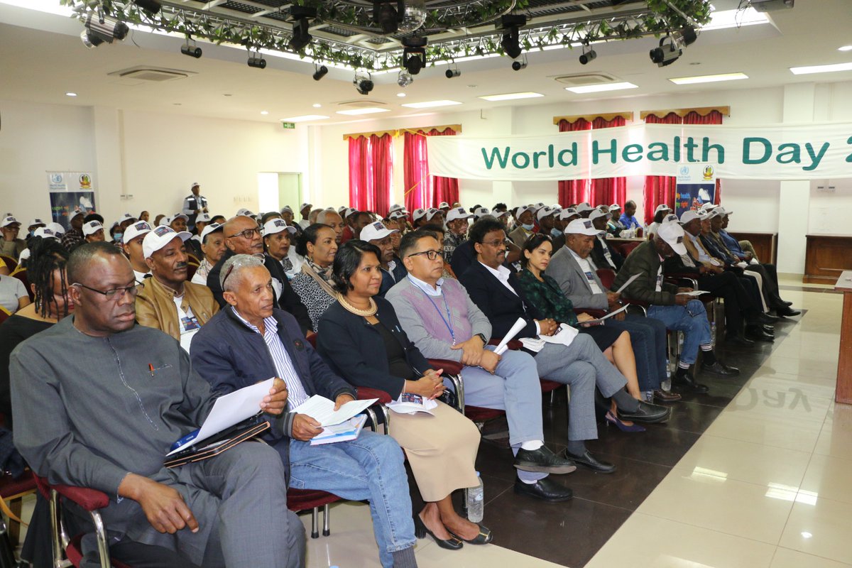 🎉 Eritrea Celebrating #WorldHealthDay & @WHO at 76. Kudos to MOH , RCO, & UN agencies for incredible achievements: 95% immunization, HIV < 0.5%, & more. 'My Health, My Right' aligns with Eritrea's social justice & equity values. Ensuring health for all! 💪🏥 #HealthForAll'