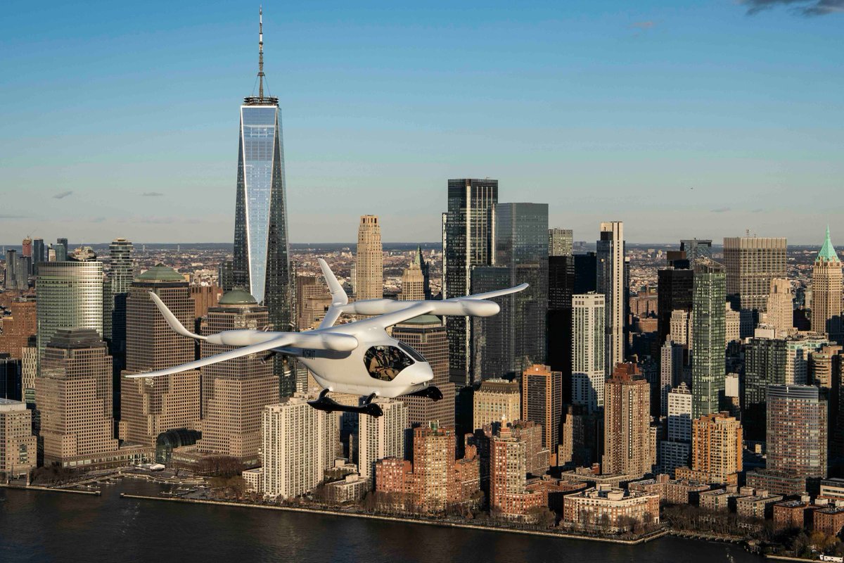 Kyle Clark, who brings tenacity &amp; creativity from his days as a Harvard and pro hockey player, to his role as founder/CEO of electric aviation pioneer Beta Technologies, is '24 inductee to EcoAthletes Hall of Fame! buff.ly/49tlUlO @drhershkowitz @khayhoe #ClimateComeback