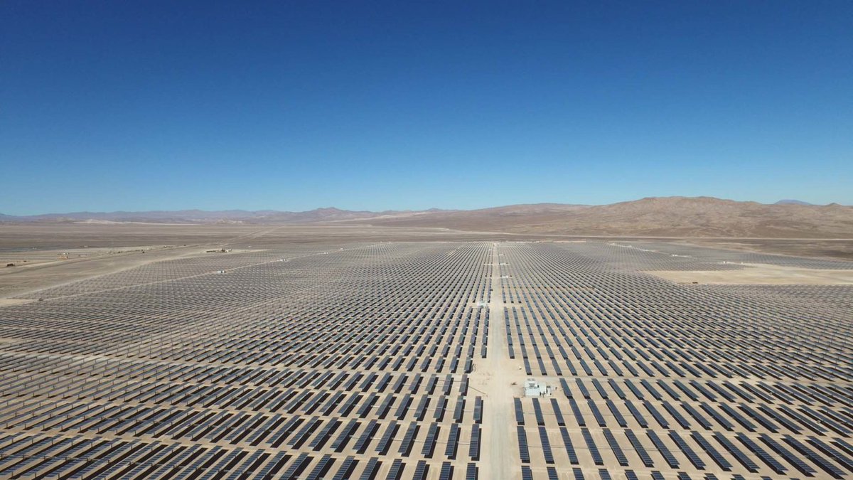 🌞💡 @AES_Andes' Cristales photovoltaic project: 340 MW, BESS of 542 MW for 5h in Antofagasta. APPROVED and ready to power the sustainable energy transition. Construction starts Q4 2024; operational by 2028! 🌱🔋 #RenewableEnergy #SustainableFuture bit.ly/3U4p7Uz