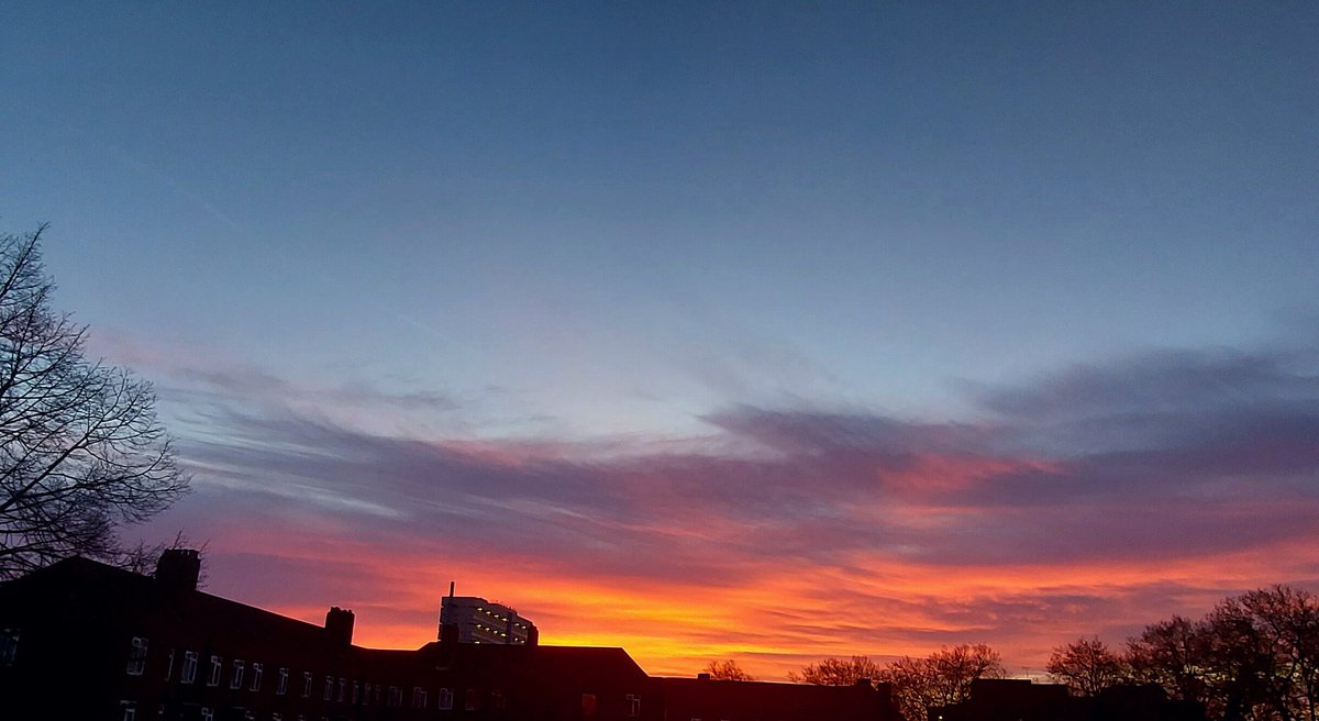 Been feeling down. Migraines, tired, can't focus on much. So if u don't see me often its purely one of the down days. No need to panic I'm not in need of a straitjacket yet. #sunrise from the window and doorstep at 6am #camberwell Live life Love life Love yourself ❤️