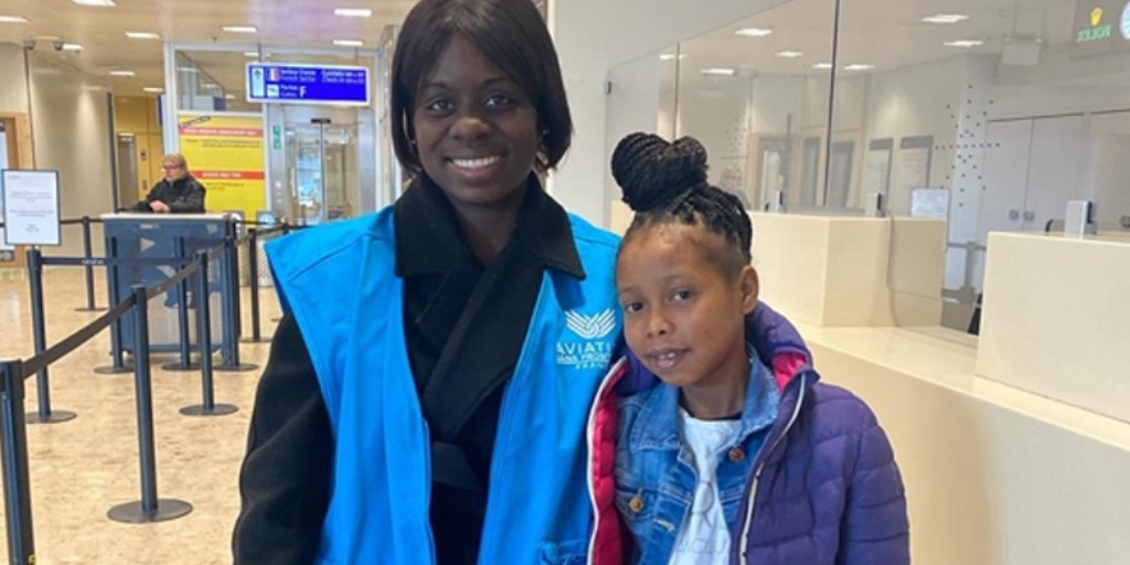 [ACCOMPAGNEMENTS D’ENFANTS MALADES] Rencontrez Marna, une jeune malgache souriante de 13 ans, qui a été très courageuse pendant son parcours de soin afin que @mecenatcardiaqu répare son cœur en France.❤️‍🩹 🙏✈️ #AviationSansFrontières