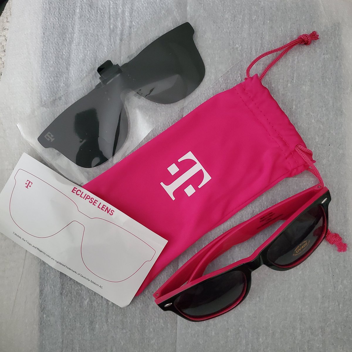 LadyDi1002's tweet photo. Thank you @TMobile for 'Totality' cool #Sunglasses that came with #eCLIPSe add-ons. I am not in the region to use them but I'll treasure them forever!!

#Tmobile

#TMobileTuesday

#WeGetThanked https://t.co/iM4NZz0oDu