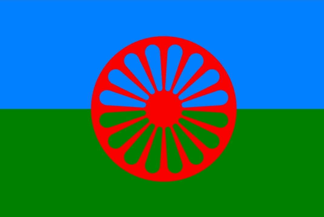 Svim pripadnicima romskog naroda čestitamo 8. april, Međunarodni dan Roma.