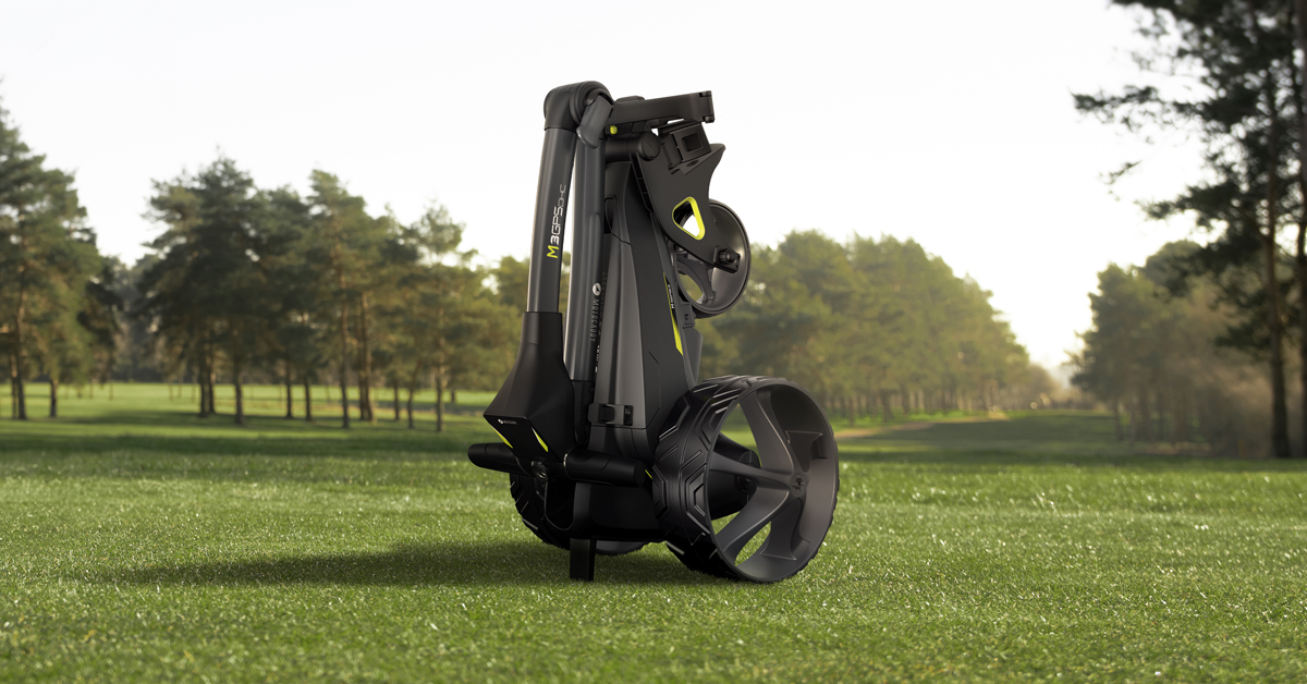 MotocaddyGolf's tweet image. The all-new M3 GPS includes a Dynamic Green view with drag-&amp;amp;-drop pin placements through its high-res 2.8” LCD touchscreen. The model includes a new cable-free battery, automotive-inspired styling, ergonomic handle grips &amp;amp; redesigned sporty tyres.

l8r.it/jIym

#M3GPS