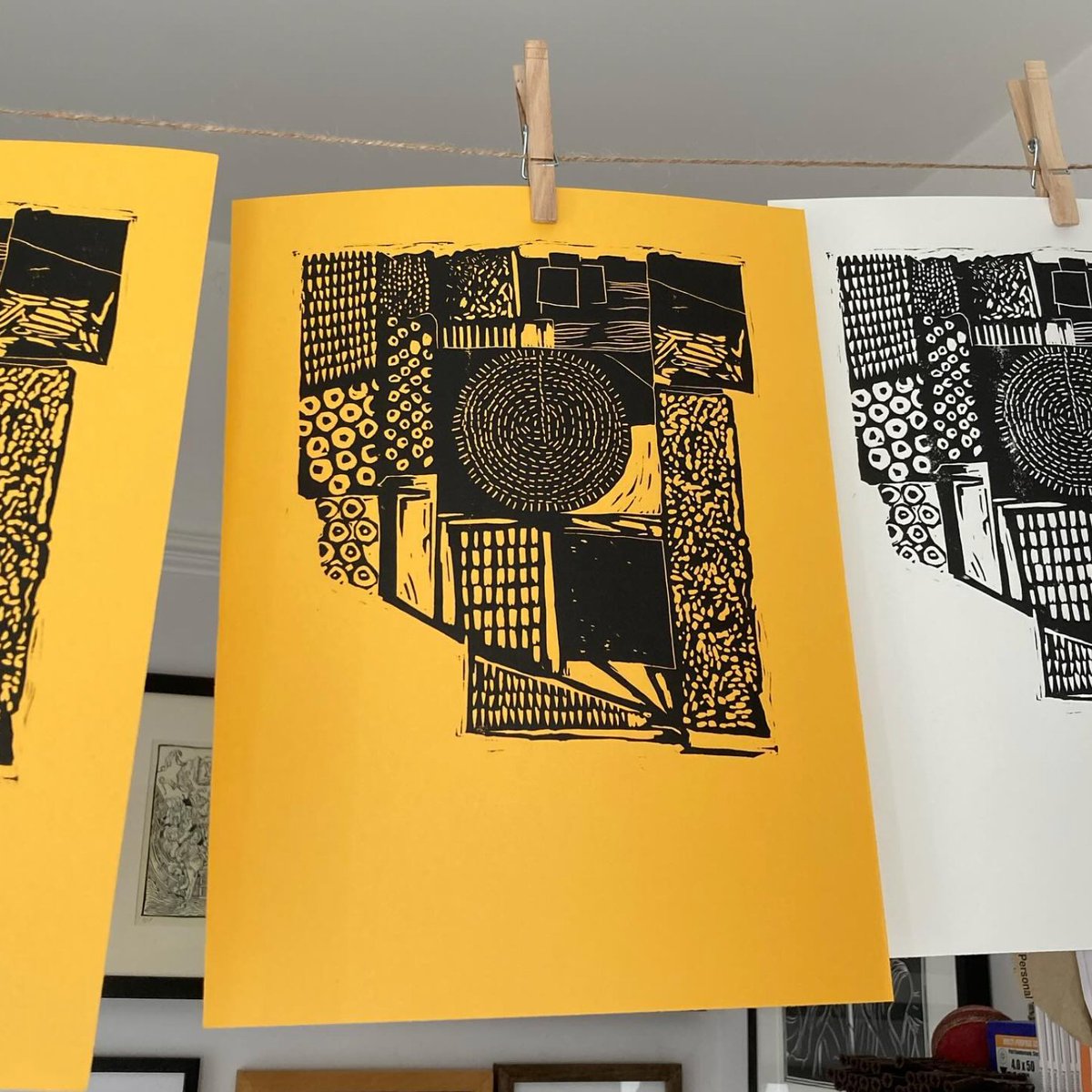 Coming up at Ikon this week: Thurs 11 – Fri 12 April: Printmaker Simon Harris will operate the printing press. 11am – 5pm. Sat 13 April: @DASH_ARTS will operate the printing press. 11am – 4pm. Sun 14 April: Ikon Print Fair. 11am-4pm. Learn more: tinyurl.com/4w3s99w7