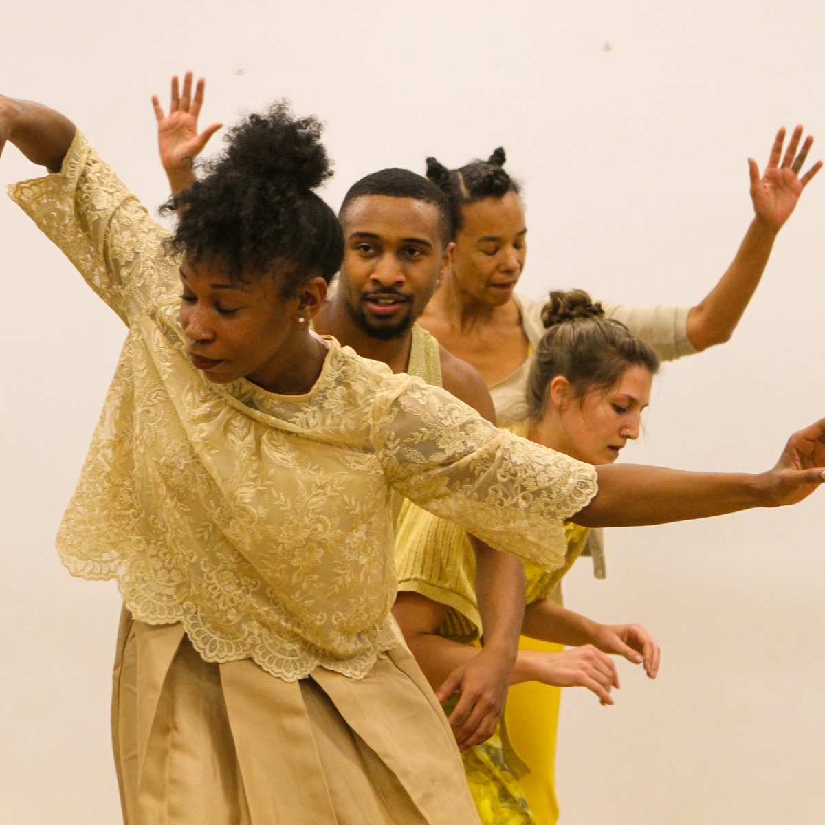 Create, take risks, and dance! During the week leading up to DELIRIOUS Dances/ Edisa Weeks' performance 3 RITES: Liberty, there will be a #dance #workshop, Precision & Abandonment, on Wed, April 24, 9:00am - 10:15am. Co-presented with PearlArts. #theater bit.ly/3U5y4gh