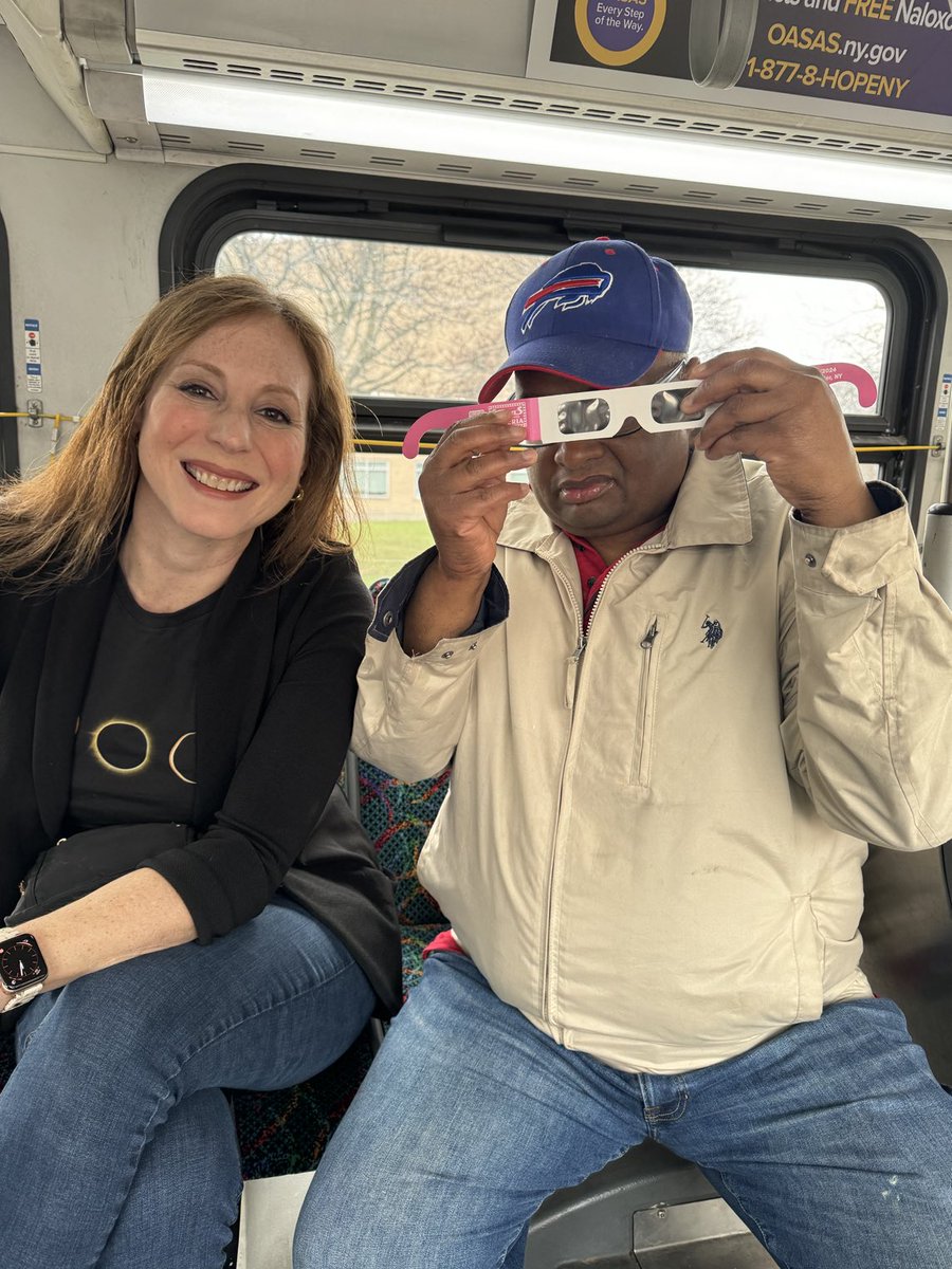 rachbarnhart's tweet photo. Heading to Parcel 5 for #roceclipse and ran into a neighbor. We are ready! https://t.co/IEDPSTvViv