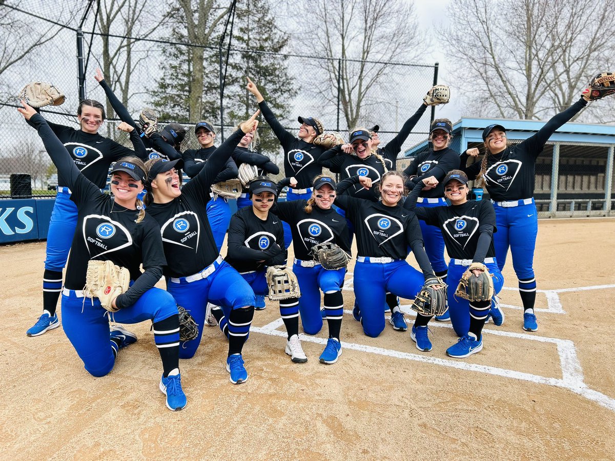It’s a great way to start the week!!!
#GameDay on a MONDAY!!!

LETTTTTTSSSSSS GOOOOOO!!!
#FAMiLY #PowerPose💥
💙