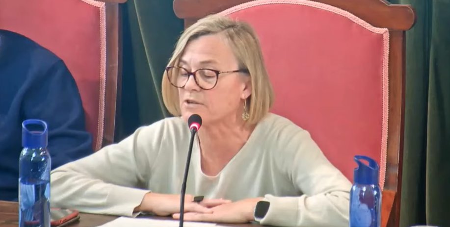 ERC Valls (@esquerravalls) on Twitter photo <a href="/TeresaRull/">Teresa Rull Ferré</a> "Emprenem totes les accions previstes en els pressupostos del 2024 convençudes que ens permetran portar la nostra ciutat a ser un lloc més amable amb el medi ambient i amb les persones que hi viuen."
#PleValls <a href="/TeresaRull/">Teresa Rull Ferré</a> "Emprenem totes les accions previstes en els pressupostos del 2024 convençudes que ens permetran portar la nostra ciutat a ser un lloc més amable amb el medi ambient i amb les persones que hi viuen."
#PleValls