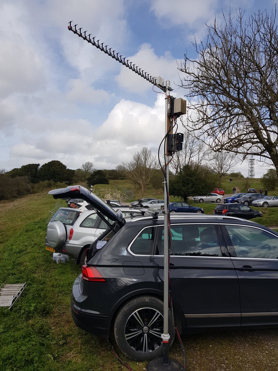 A different site again for M0HNA/P and the 2nd UKuG 1.3/2.3/3.4 GHz session. Worth shifting the station around the Butser Hill car park to get better sigs to the north. Mostly usual suspects on 13cm but good to work G1YFG for the first time. #ghz_bands