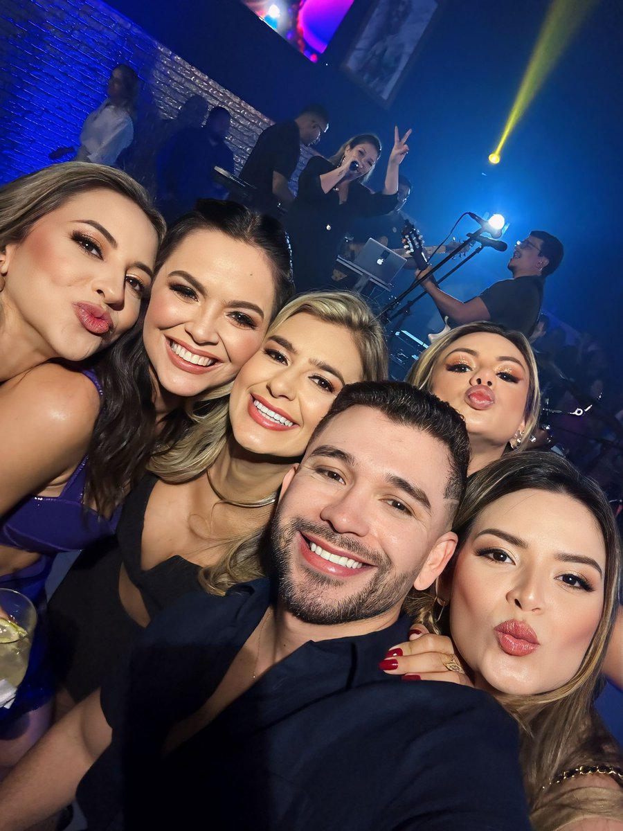 madsonmagry's tweet photo. mds, como eu vivi esse final de semana senhor 🥲🙃 https://t.co/MCL6ajtY8n
