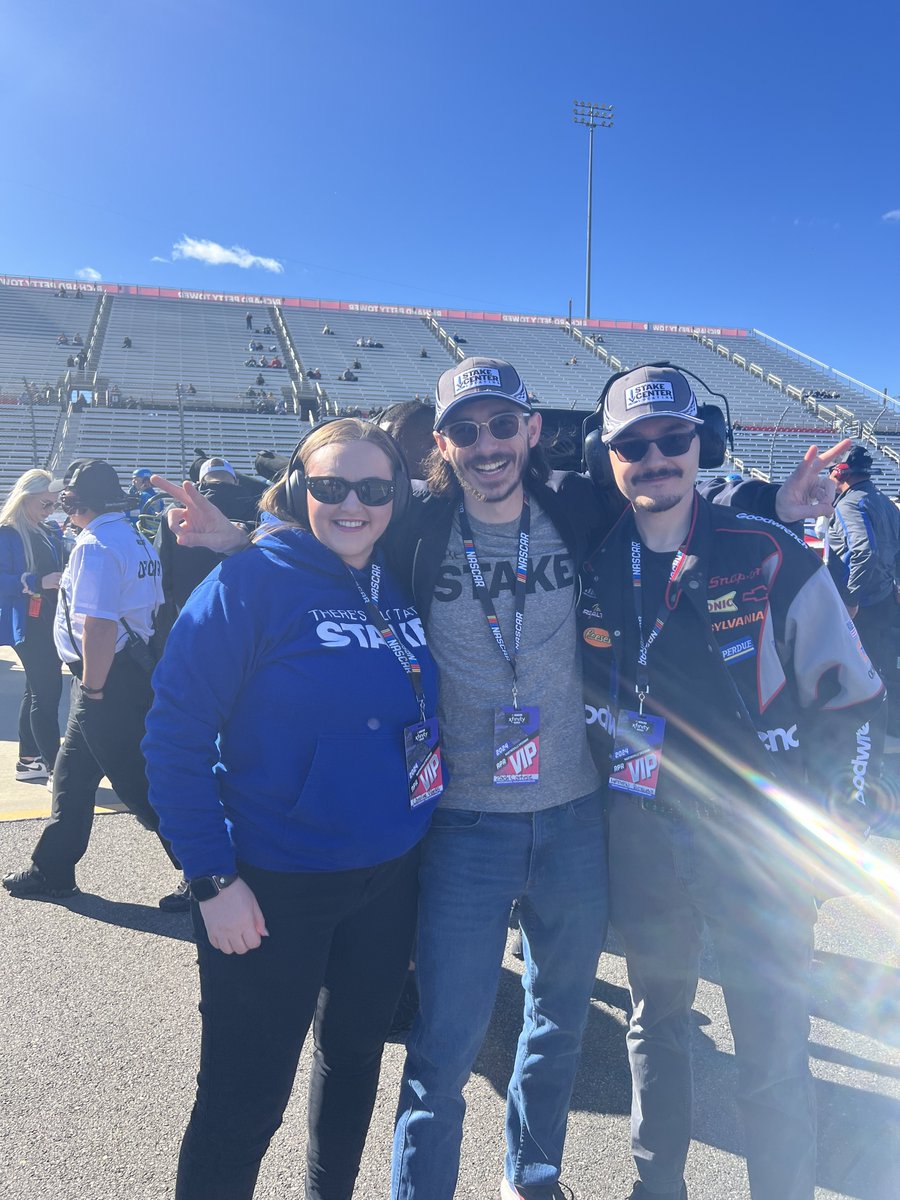 Some of our team got to get out on Saturday and watch @Josh6williams race to the #10 spot! #Nascar #Call811 #EveryDigEveryTime #Racing