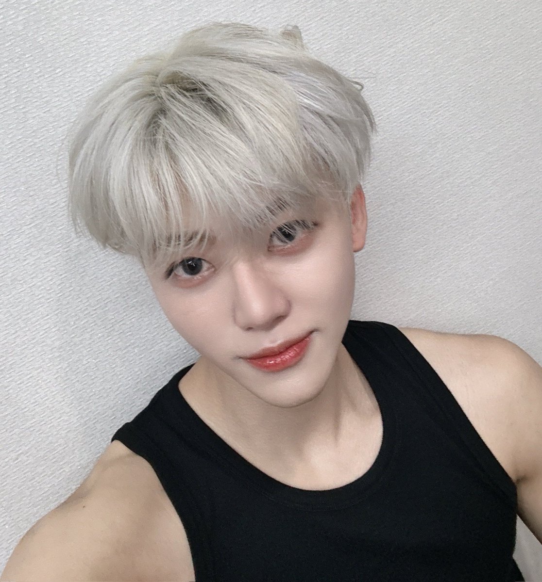 ljnsbff's tweet image. RORRRSHHSKSJDKGSF