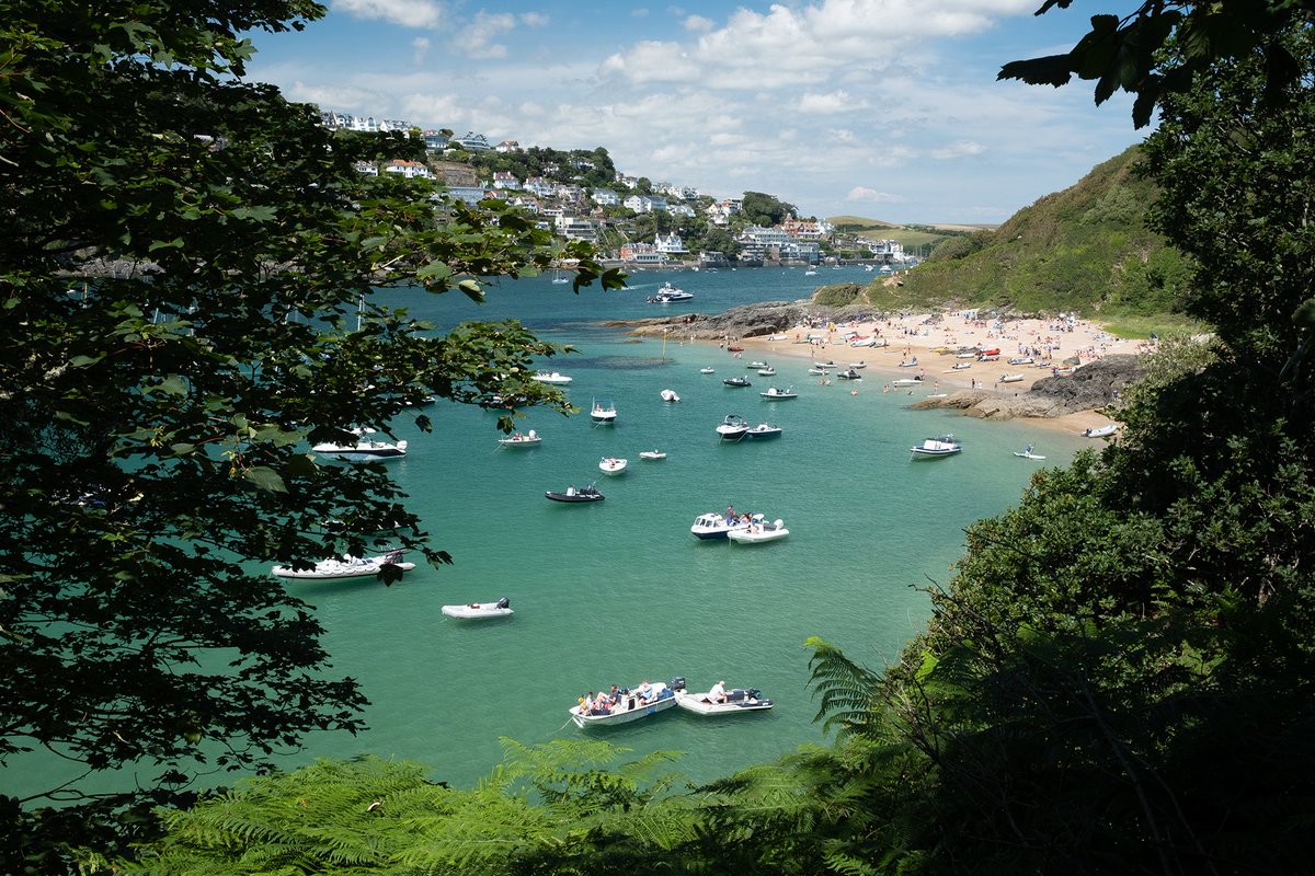 Ready to explore the stunning landscapes and charming villages of Devon? Look no further! 

Whether you're a nature enthusiast, beach lover, or simply seeking a tranquil escape, Devon has it all. And what better way to experience it than with a luxury campervan? 🚐💨

Visit  ...