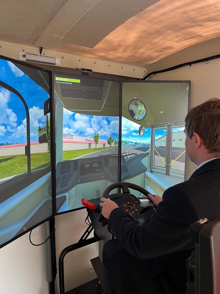 ABTAMembers's tweet image. Our Director of Public Affairs, @LMPetherbridge, was glad to join @RHANews, as part of the new partnership with @ABTAMembers, alongside Transport Sec @Mark_J_Harper for the start of #NationalCoachWeek