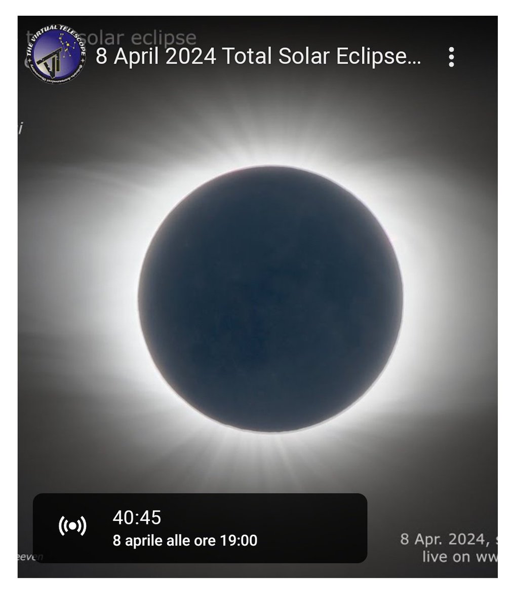 Pronta per la diretta online sull' #eclissi.
Per la #FineDelMondo, ancora no!