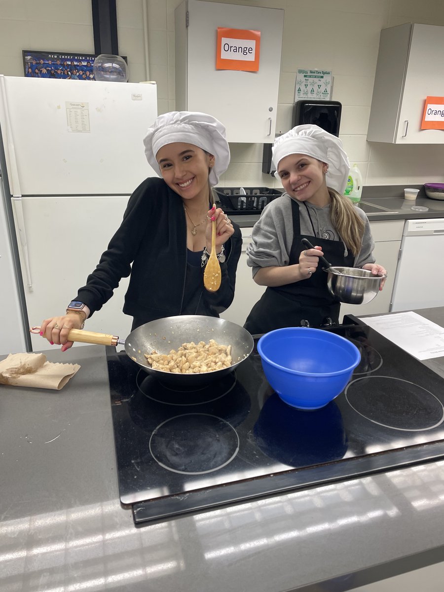 Our talented Culinary Eagles wowed us with their amazing Chicken Stir Fry creation! Utilizing all the preparation skills and flavor fusion, they showed incredible teamwork and creativity! Great job Eagles! #ncisd #NCHS_Eagles #ExpectExcellenceNCHS #CTE #NCISDconneCTEd