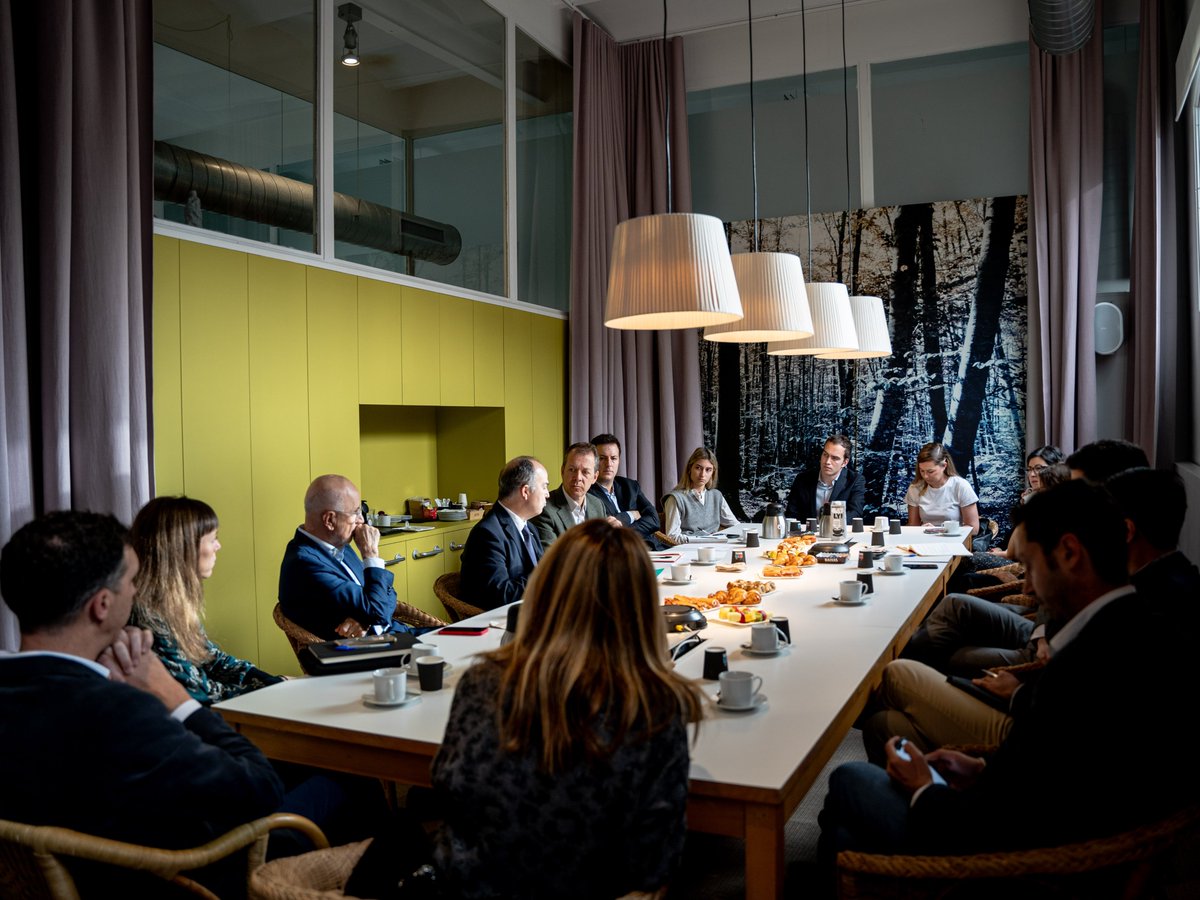 Nueva serie de #HKTalks con motivo de las elecciones al Parlament de Catalunya del 12-M, en la que representantes empresariales dialogan con candidatos y líderes de los principales partidos catalanes.
En la primera sesión nos ha acompañado <a href="/jorditurull/">Jordi Turull i Negre</a>, Sec. gen. de <a href="/JuntsXCat/">Junts per Catalunya🎗</a>