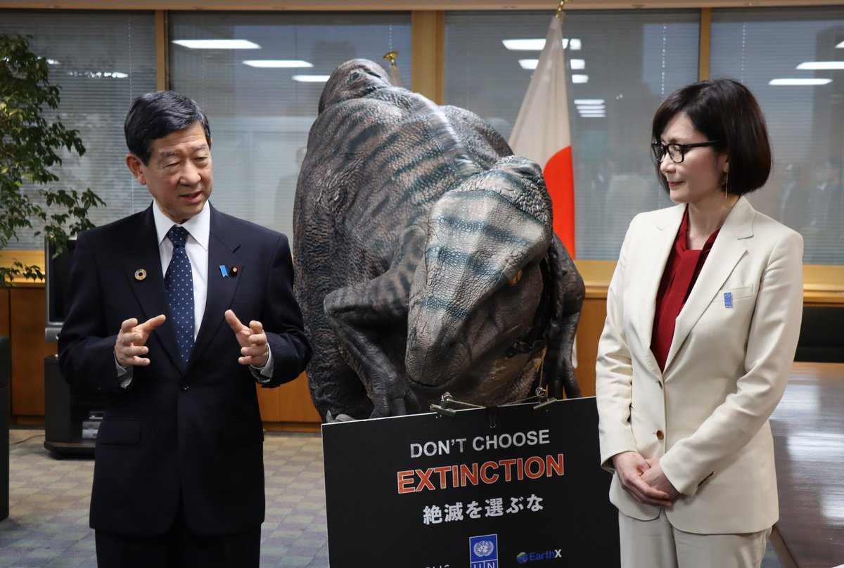 On April 8, Minister Ito met with Frankie #frankiethedino, a #UNDP mascot which promotes #climateaction. The importance of climate action and the significance of cooperation between #Japan and UNDP was conveyed nationwide and globally. #undptokyo #undpclimate