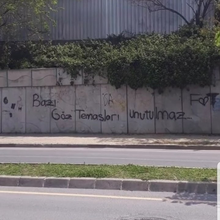 "Bazı göz temasları unutulmaz.."