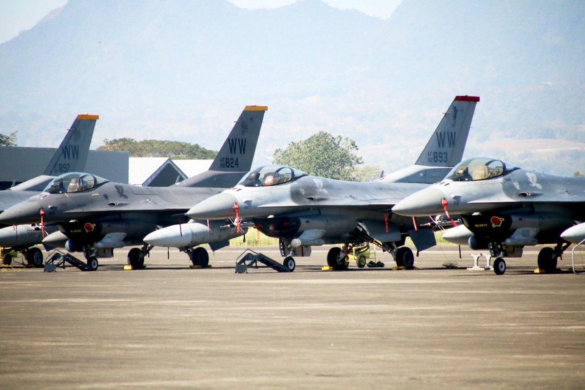 Cope Thunder PH 2024 kicks off, strengthening PH-US Defense Ties Read full article 👇 paf.mil.ph/news-articles/… #AcceleratewithExcellence #PAFyoucanTRUST #OneAFPOnePhilippines #StrongAFPStrongPhilippines