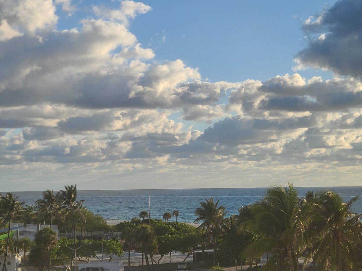 Olamide Alabi (@oalabimd) on Twitter photo Omw to opening session at <a href="/VAsurgeons/">Association of VA Surgeons (AVAS)</a>!!! STILL my favorite meeting of the year...hard to beat this view from my room 😍 #AVAS24 Omw to opening session at <a href="/VAsurgeons/">Association of VA Surgeons (AVAS)</a>!!! STILL my favorite meeting of the year...hard to beat this view from my room 😍 #AVAS24