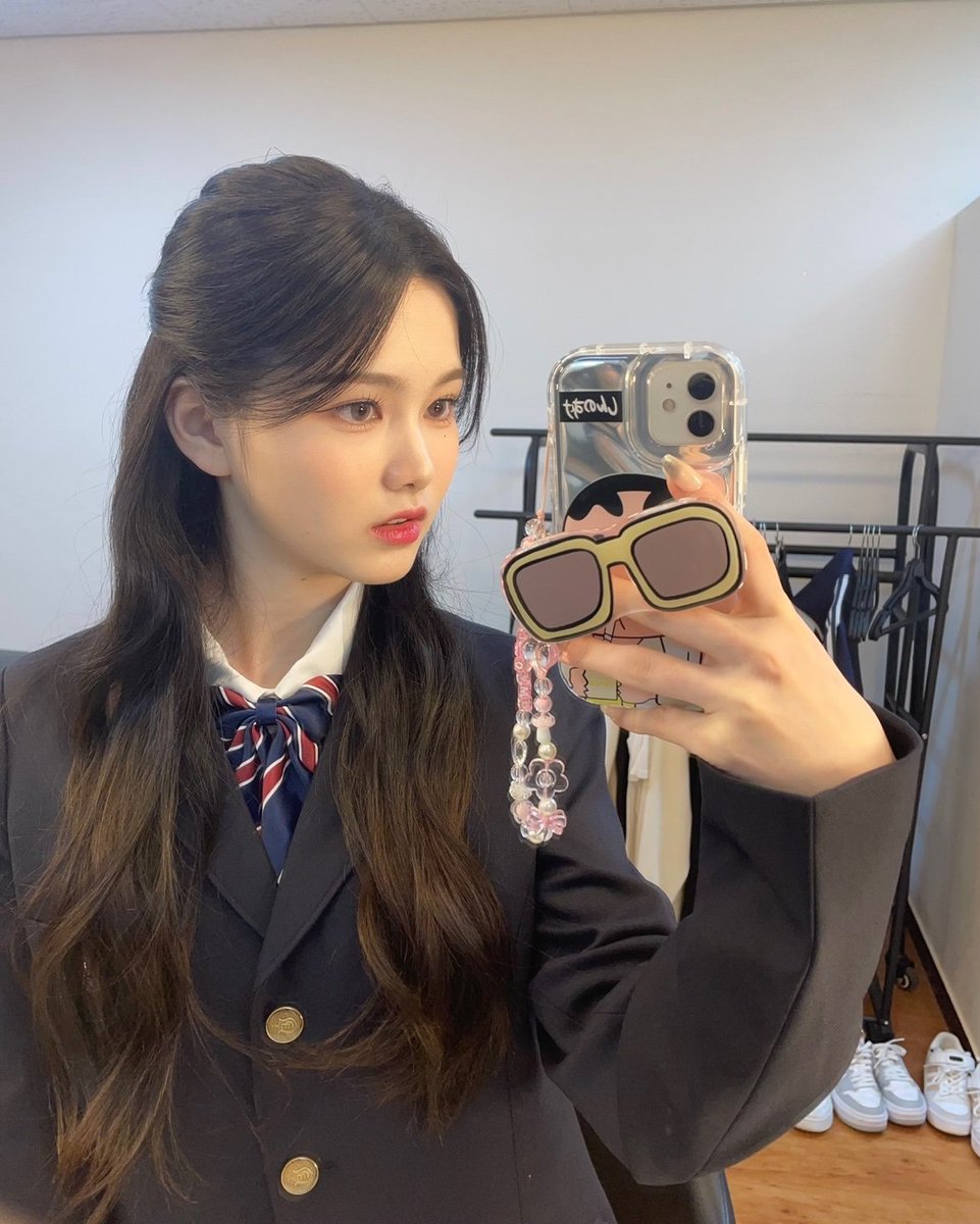 MayuDaily's tweet image. Mayu With EVOLution uniform